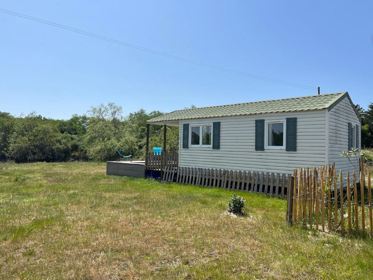 Luxury tent A L'asinerie Jau-Dignac-et-Loirac